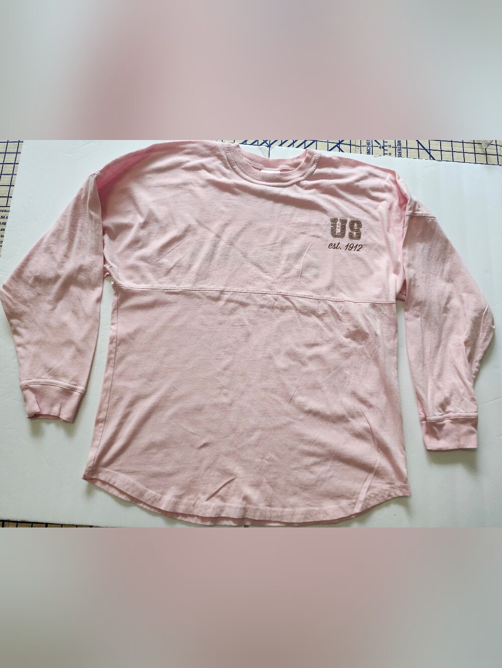 Universal Studios Pink Sequin Long SL  Crewneck Top T- shirt S LG